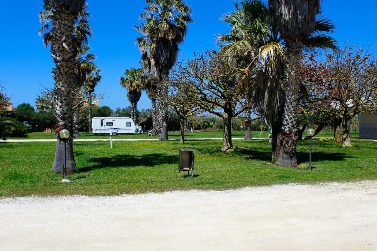 Apartmán Camping Biscione Petrosino Exteriér fotografie