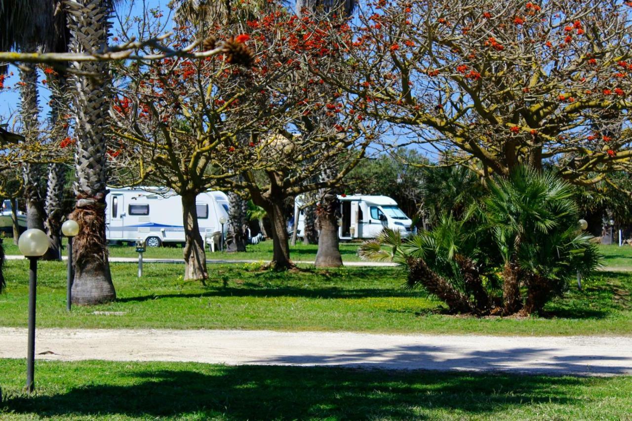 Apartmán Camping Biscione Petrosino Exteriér fotografie